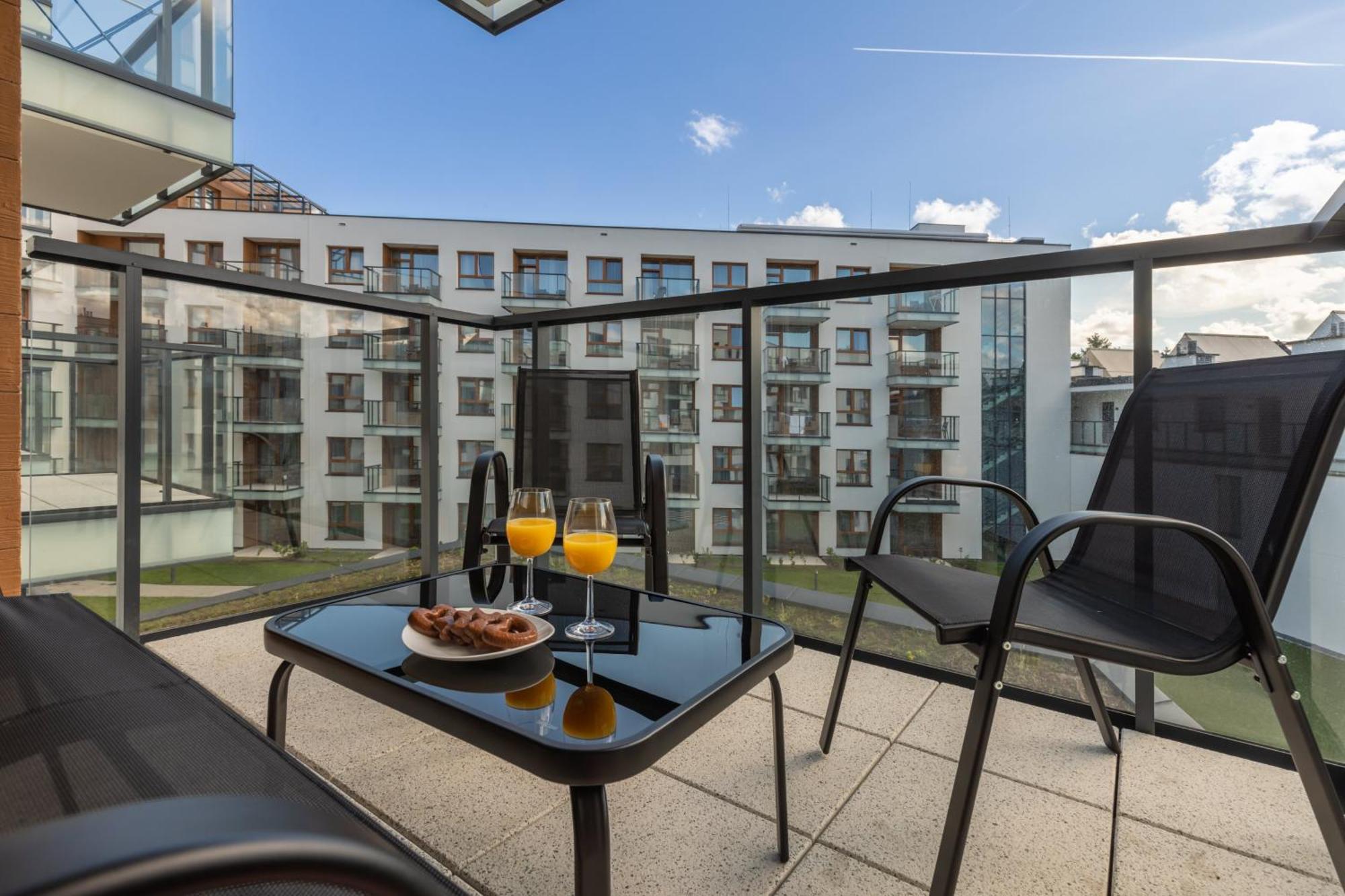 Sun & Beach Apartments Bel Mare With Parking By Noclegi Renters Мендзыздрое Экстерьер фото