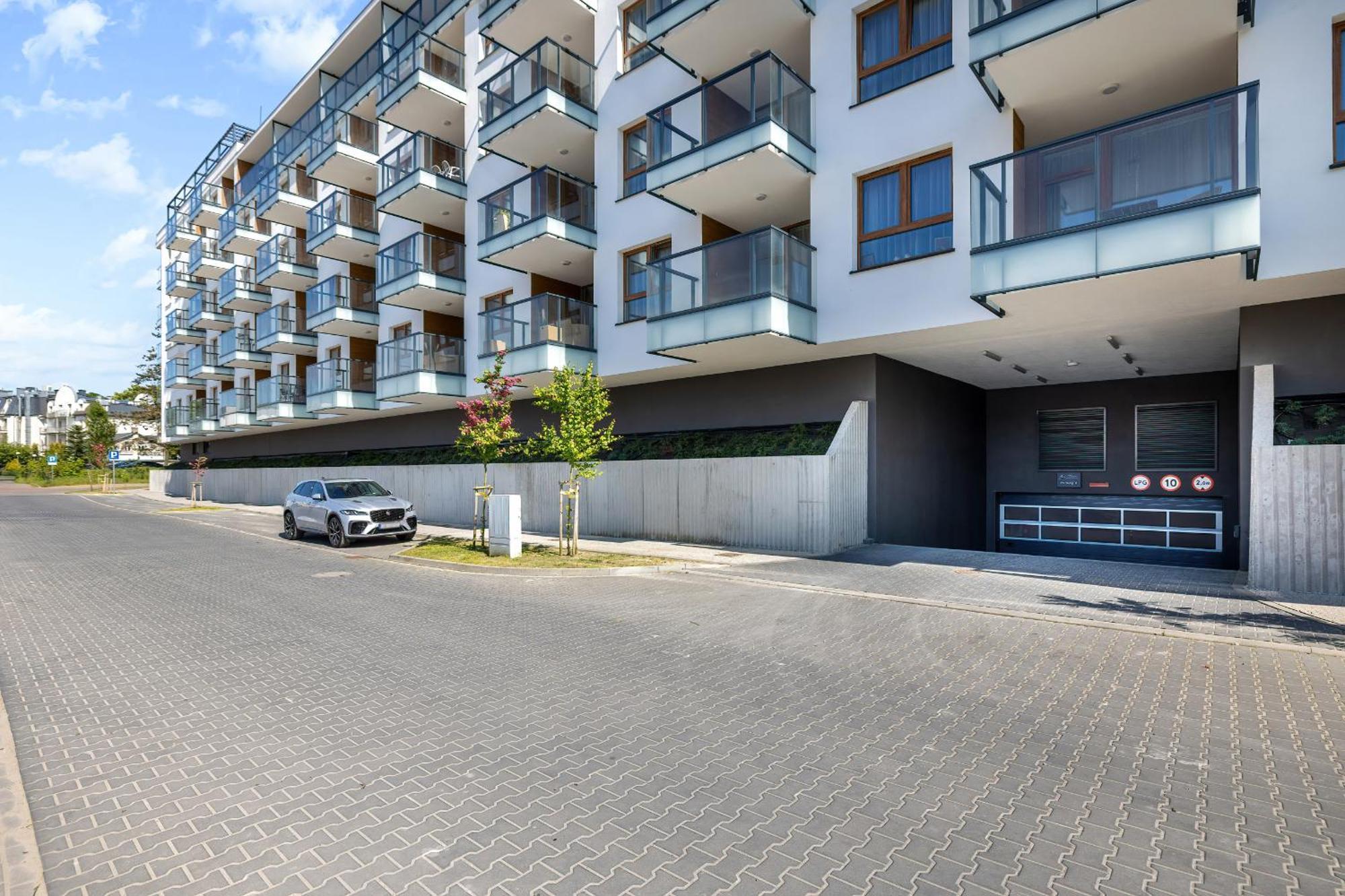 Sun & Beach Apartments Bel Mare With Parking By Noclegi Renters Мендзыздрое Экстерьер фото